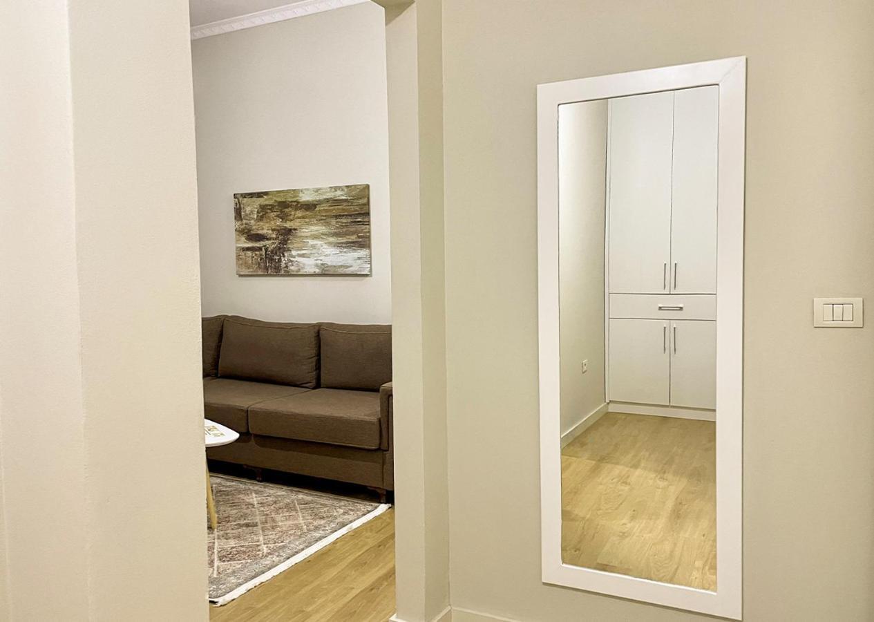 2 Near Center Apartament